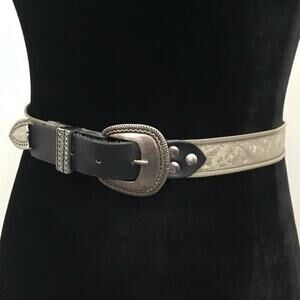 Vintage Silver Floral Embossed Mesh and Black Leather Belt, Size XS